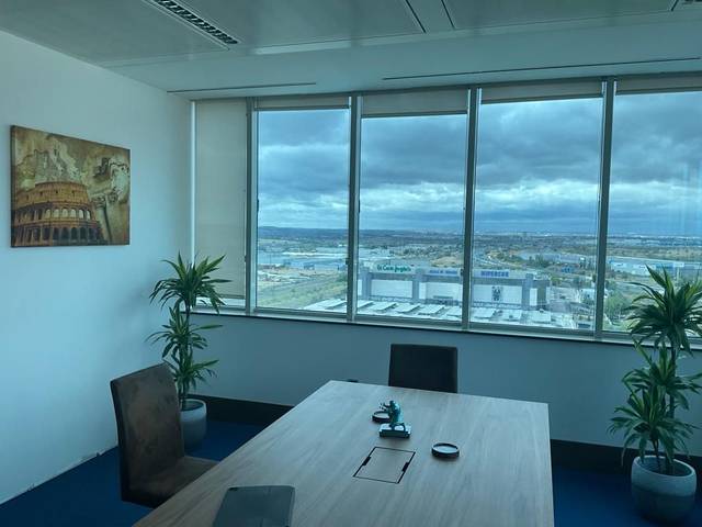 Oficina en Alquiler en Avenida Juan Carlos I, 26 en La Garena