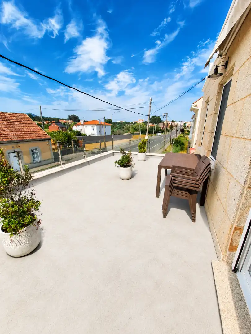 Terrassa de Casa o xalet en venda en Ribeira amb Jardí privat, Terrassa i Moblat