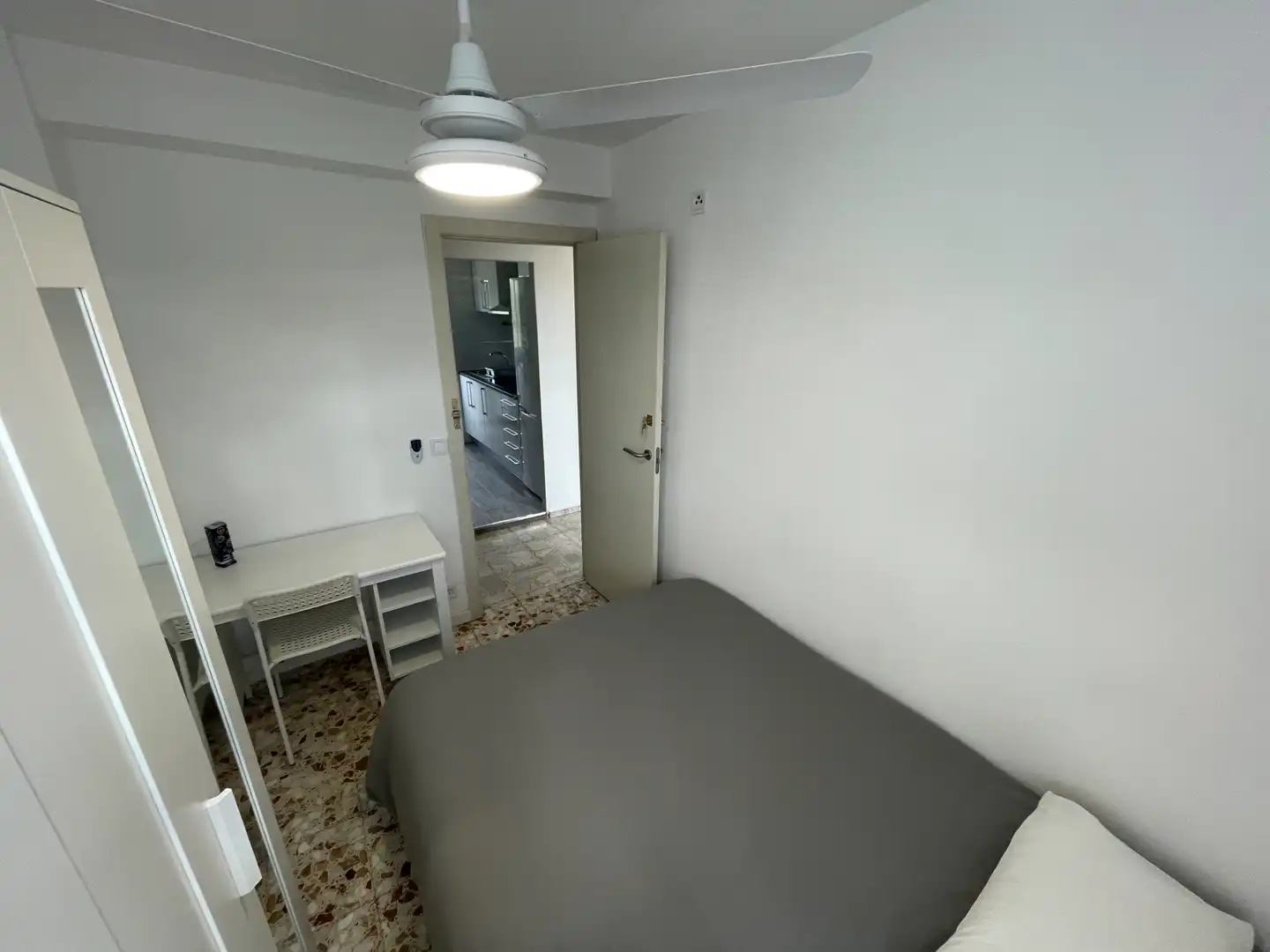 Schlafzimmer von Wohnung zur Miete in  Madrid Capital mit Heizung, Möbliert und Ofen