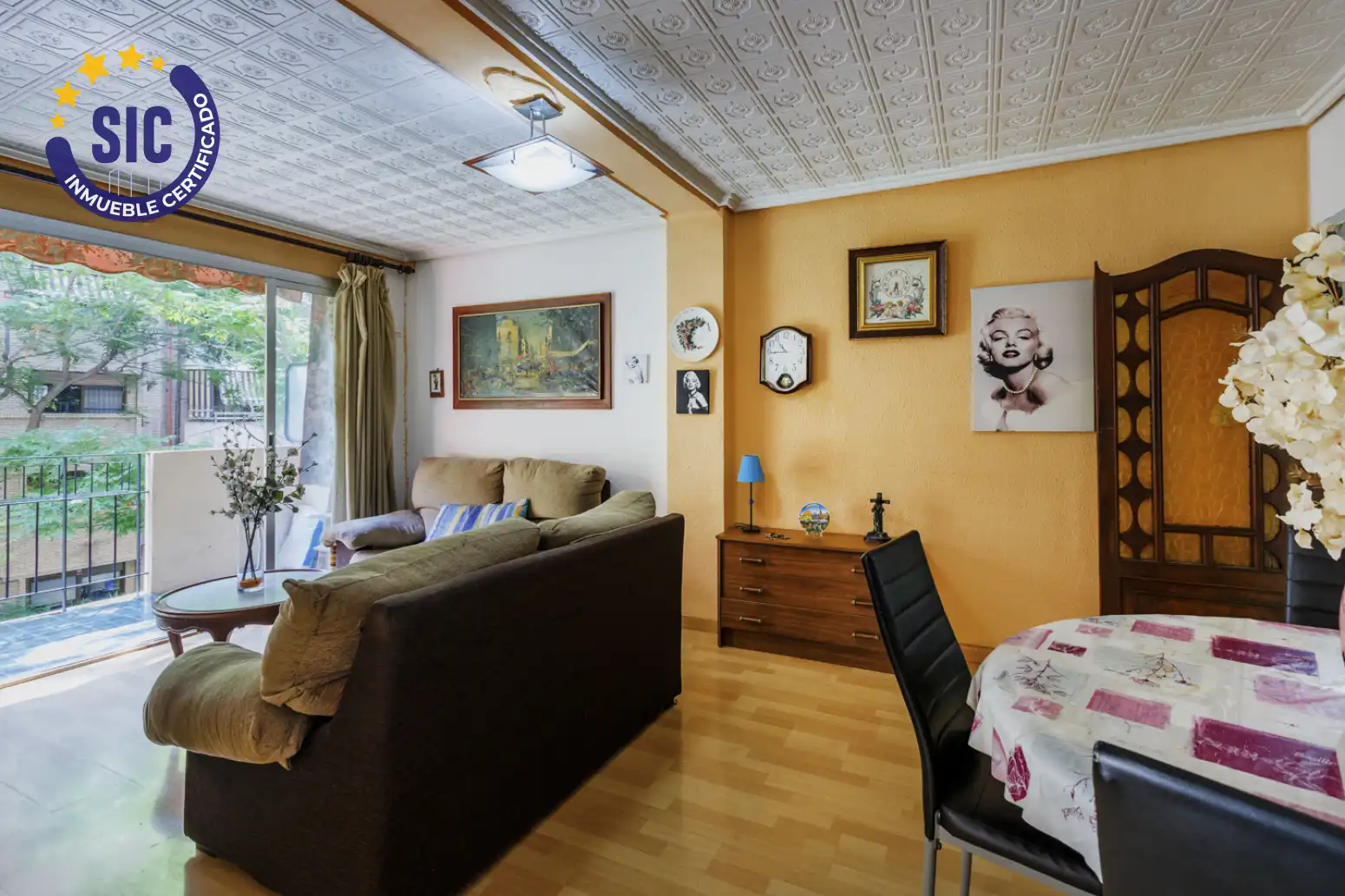 Sala d'estar de Pis en venda en Valencia amb Balcó