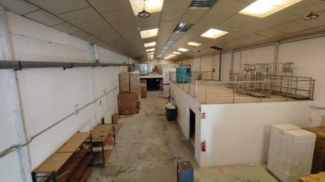 Nave industrial en Alquiler en C/ TAPISSERS en Alaquàs