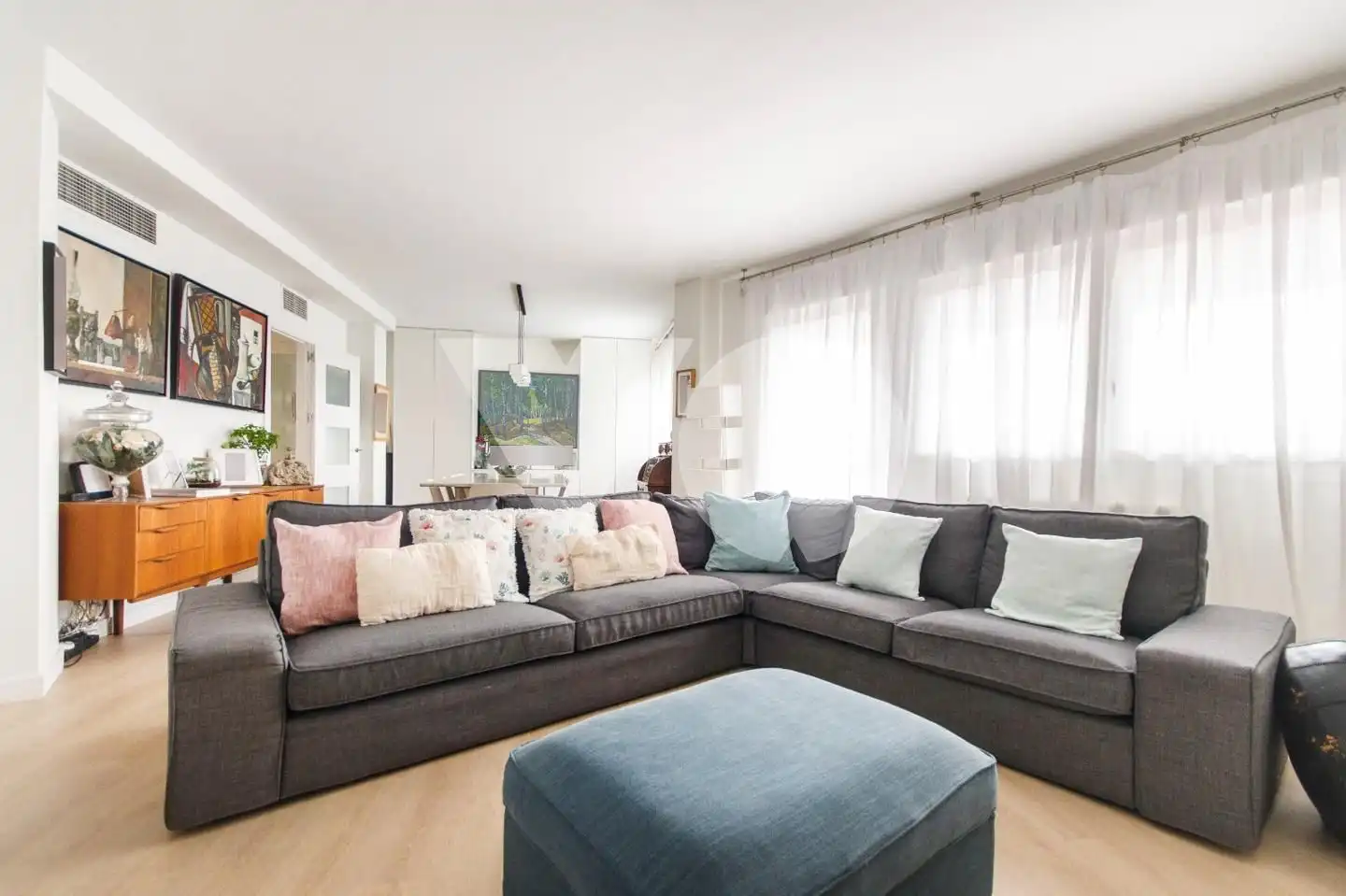 Sala de estar de Dúplex en venta en Majadahonda con Aire acondicionado, Calefacción y Terraza