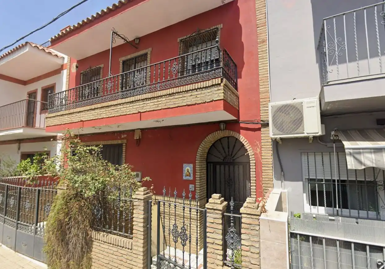 Exterior view of Houses for sale in Sevilla