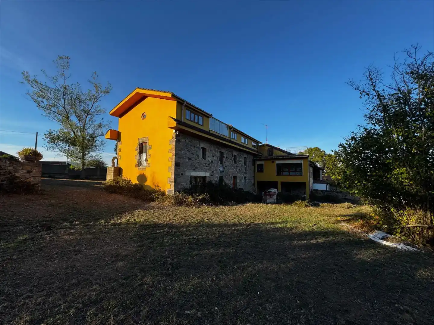 Vista exterior de Casa o chalet en venta en Las Rozas de Valdearroyo  con Jardín privado y Balcón