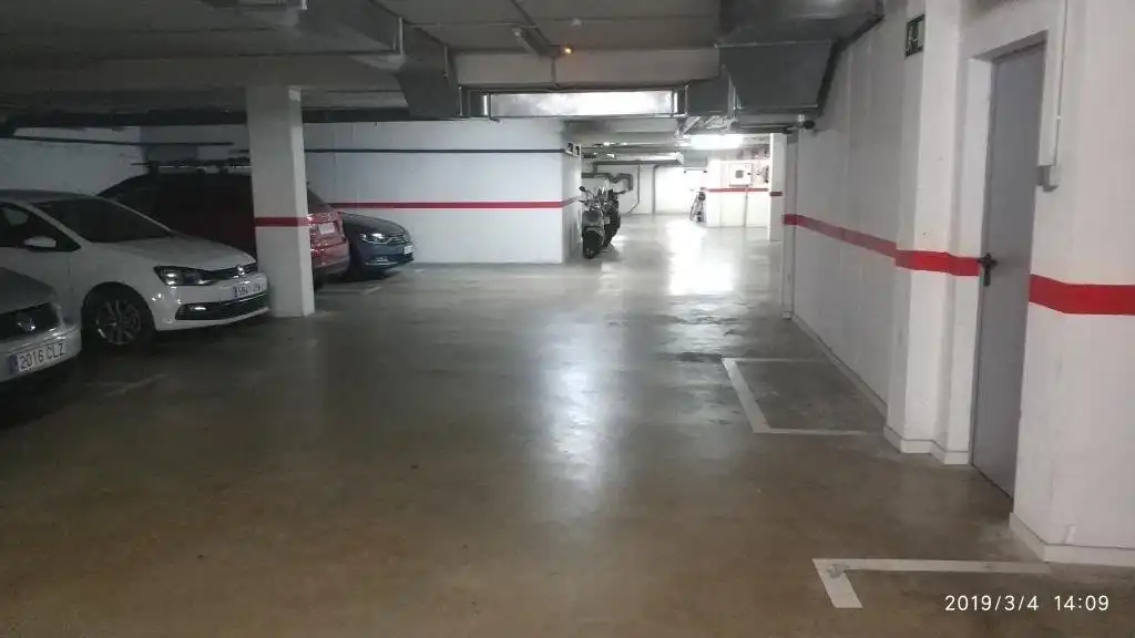 Parcheggio in affitto a Calle MONLAU 5, imagen 4