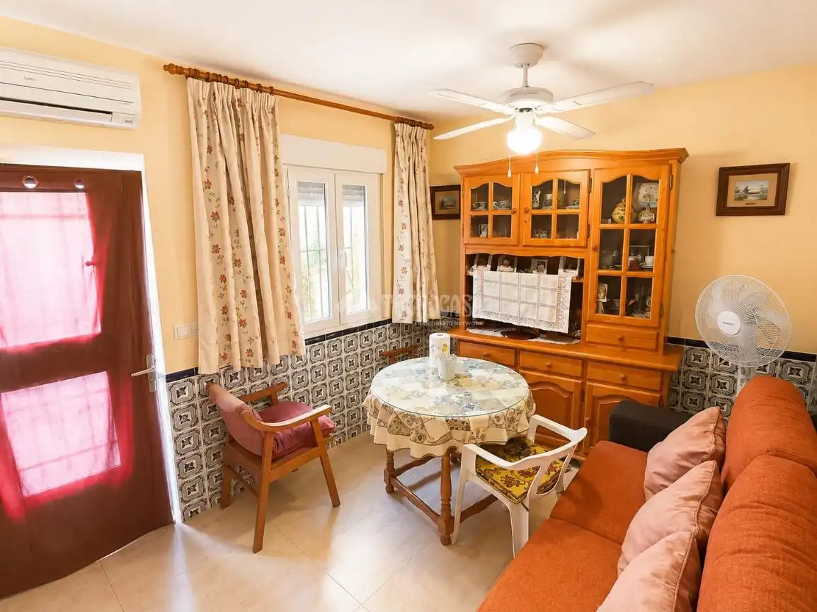 Sala de estar de Casa adosada en venta en Caleruela con Calefacción y Amueblado