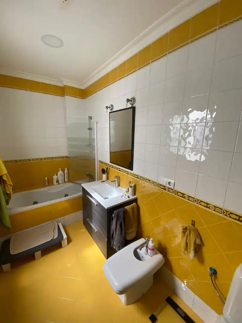Bathroom of Flat for sale in Morón de la Frontera