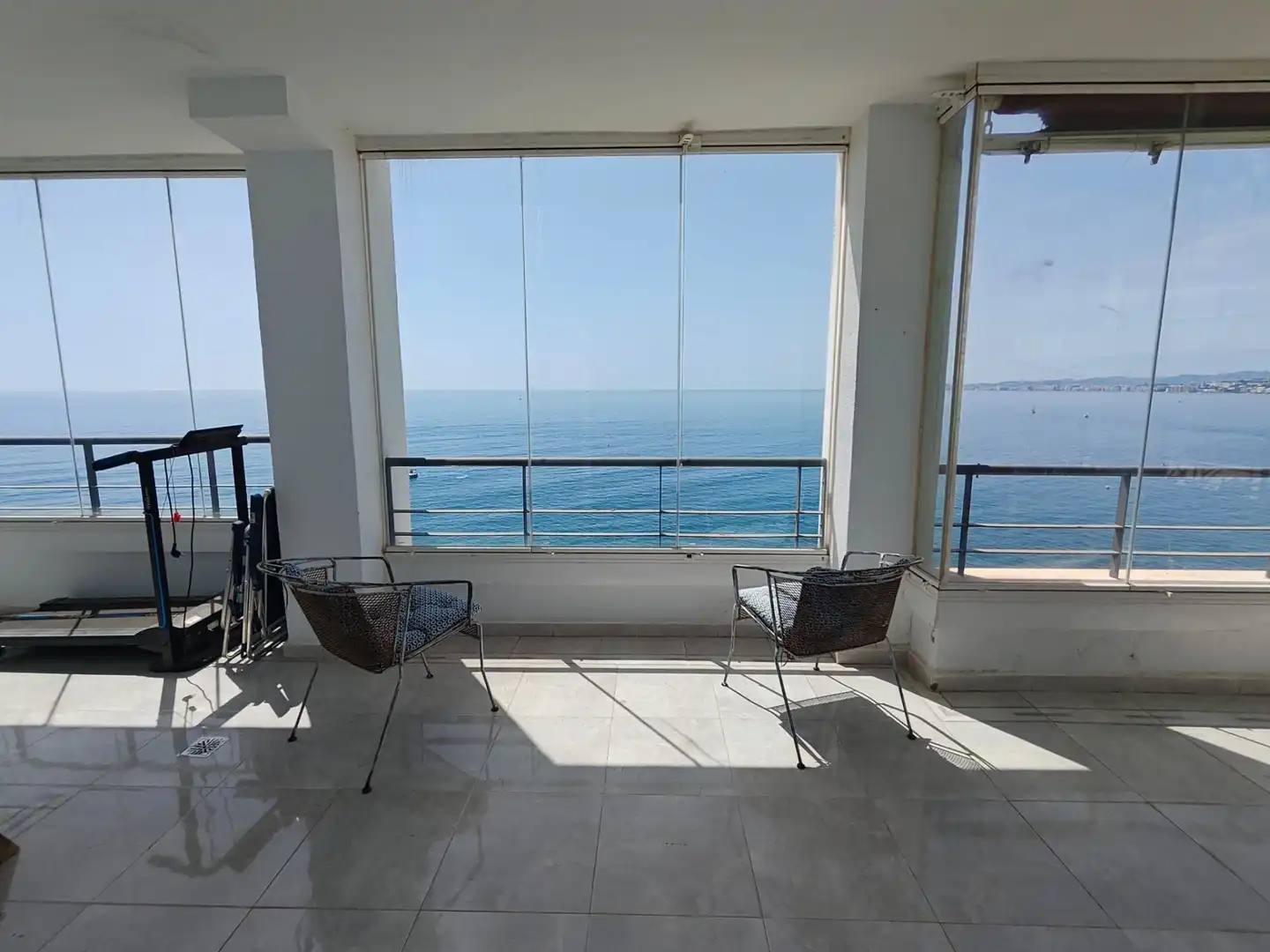 Terrasse von Wohnung zur Miete in Benalmádena mit Klimaanlage, Terrasse und Gemeinschaftspool