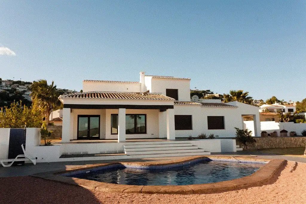 Casa con piscina en venta en Pinar del Advocat - Cometa