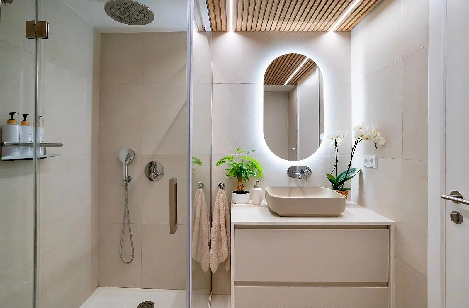 Baño de Apartamento en venta en Benalmádena pueblo