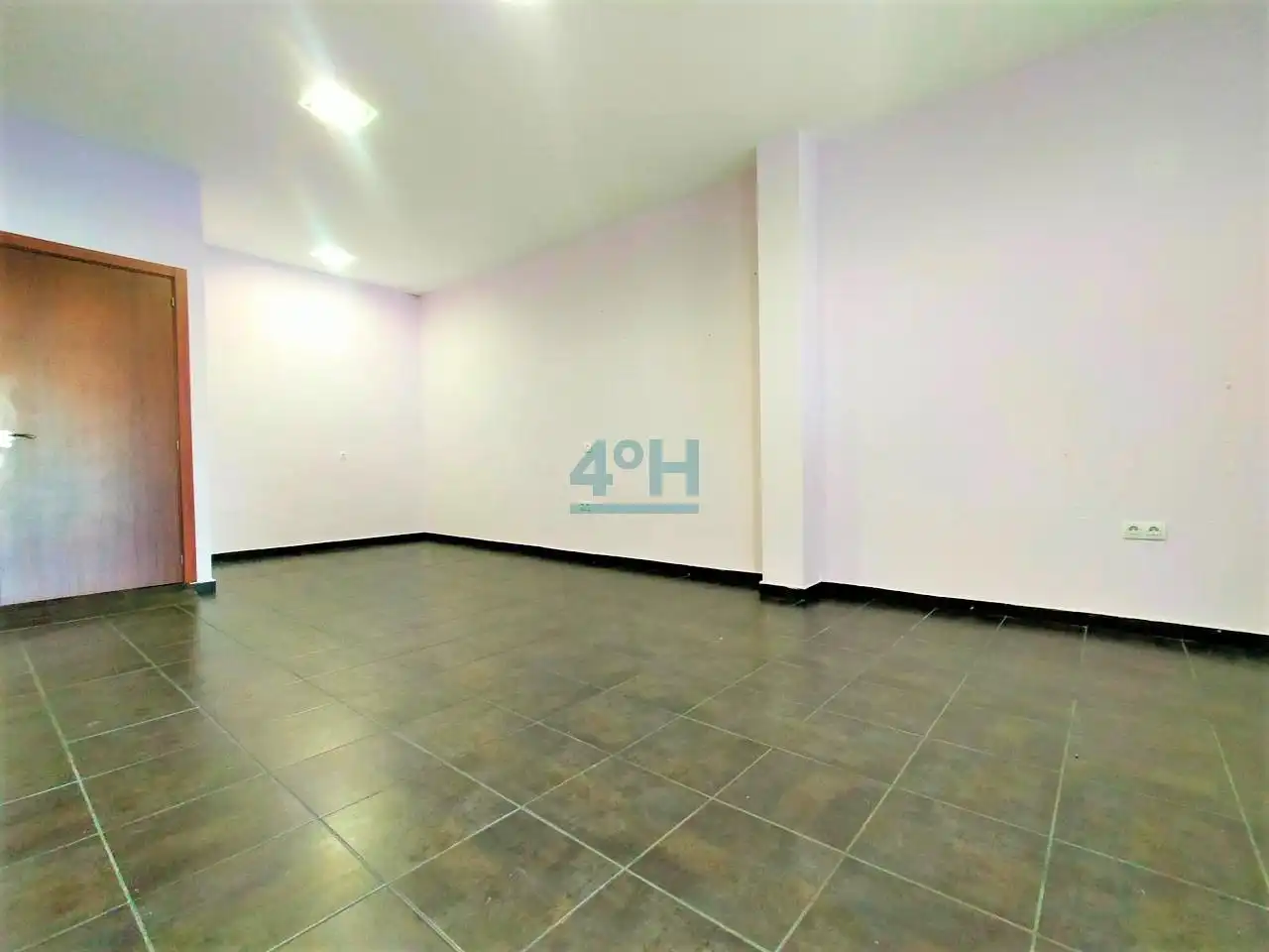 Commercial properties for rent in Ourense Capital 