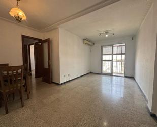 Living room of Flat for sale in  Sevilla Capital  with Terrace
