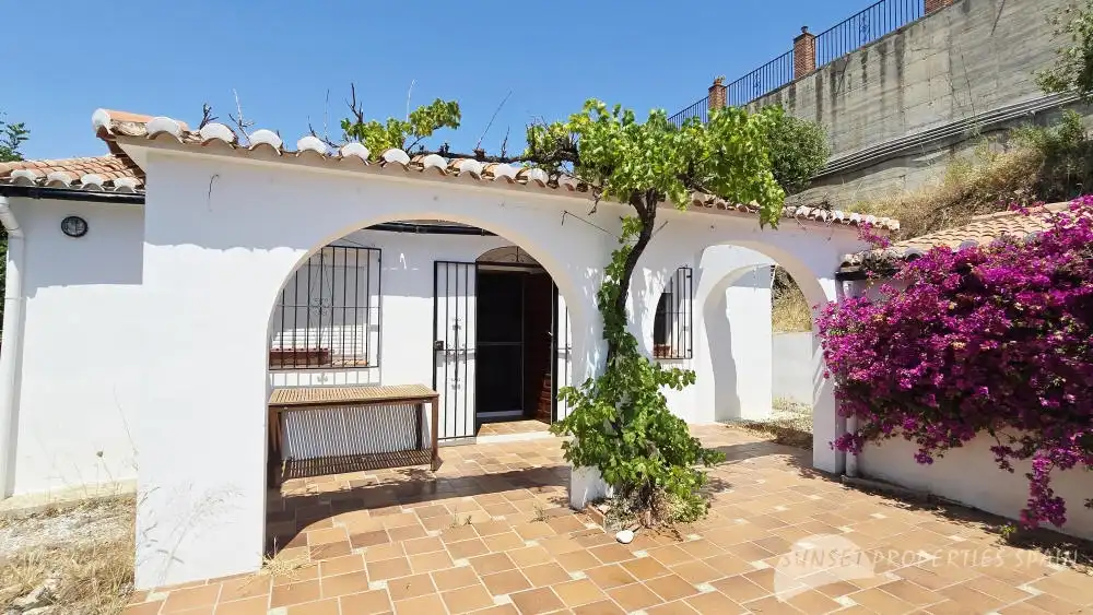 Exterior view of Houses for sale in Cómpeta  with Air Conditioner, Private garden and Swimming Pool