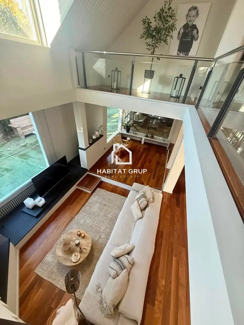 Sala de estar de Casa o chalet en venta en Canovelles con Aire acondicionado, Calefacción y Jardín privado