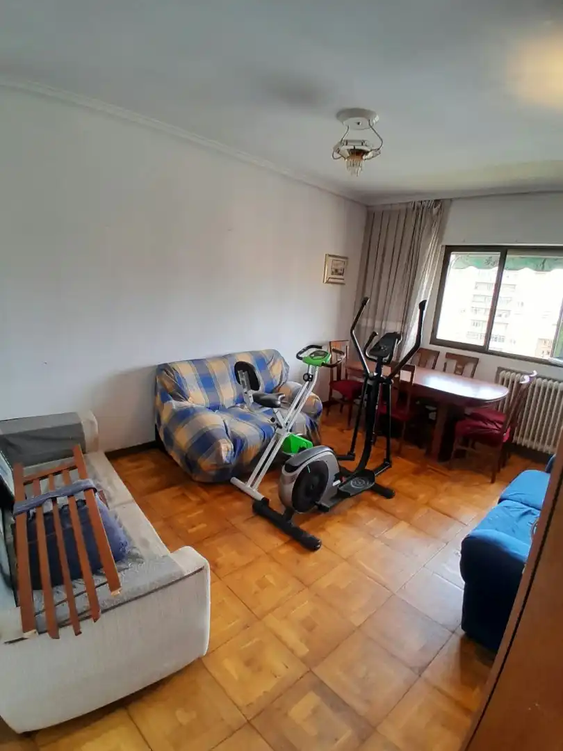 Sala d'estar de Pis en venda en  Logroño amb Balcó