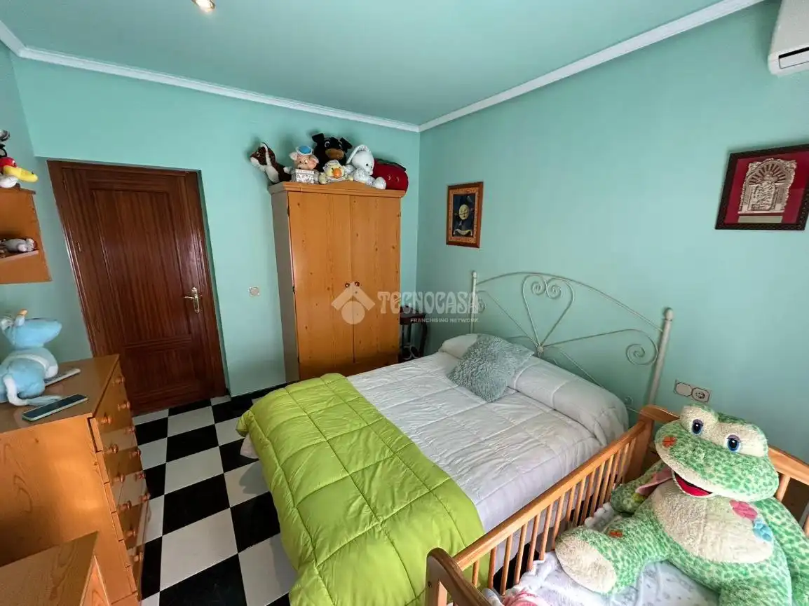 Habitación de Casa adosada en venta en Antequera con Terraza