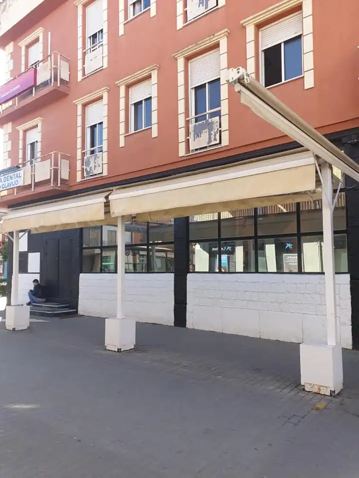 Local de alquiler en Avenida Primero de Mayo, 70, La Algaba