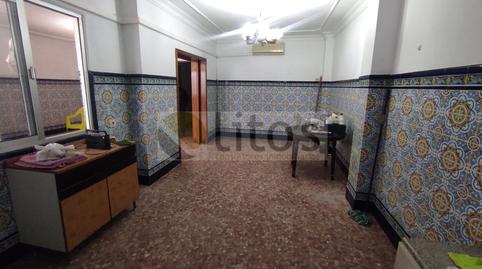 Foto 2 de Casa adosada en venda a Calle Murillo, Centro - Doña Mercedes, Dos Hermanas