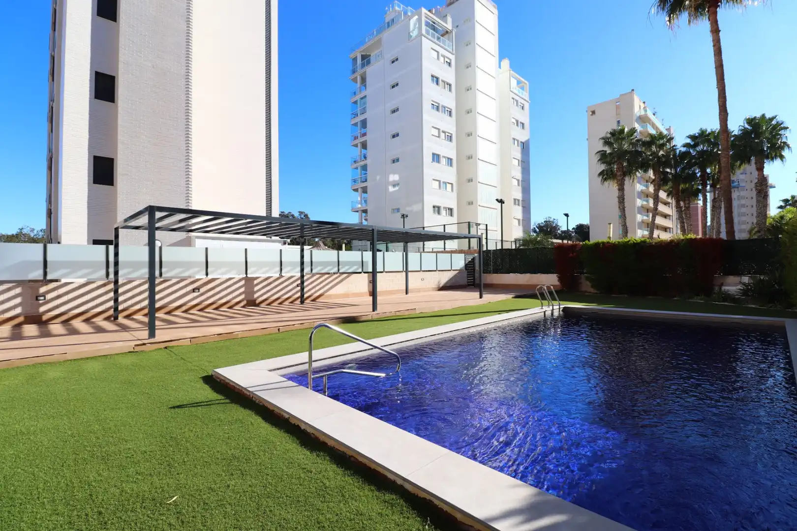 Apartament amb piscina en venda a Puerto Deportivo, imagen 26