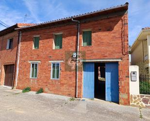 Außenansicht von Haus oder Chalet zum verkauf in Morales de Valverde