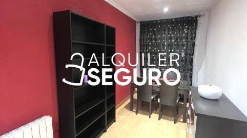 Foto 3 de Piso de alquiler en Rio Jarama, San Nicasio, Leganés