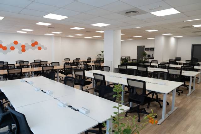 Oficina en Alquiler en Valencia - CL ALCALDE CANO COLOMA, 4 en Aiora