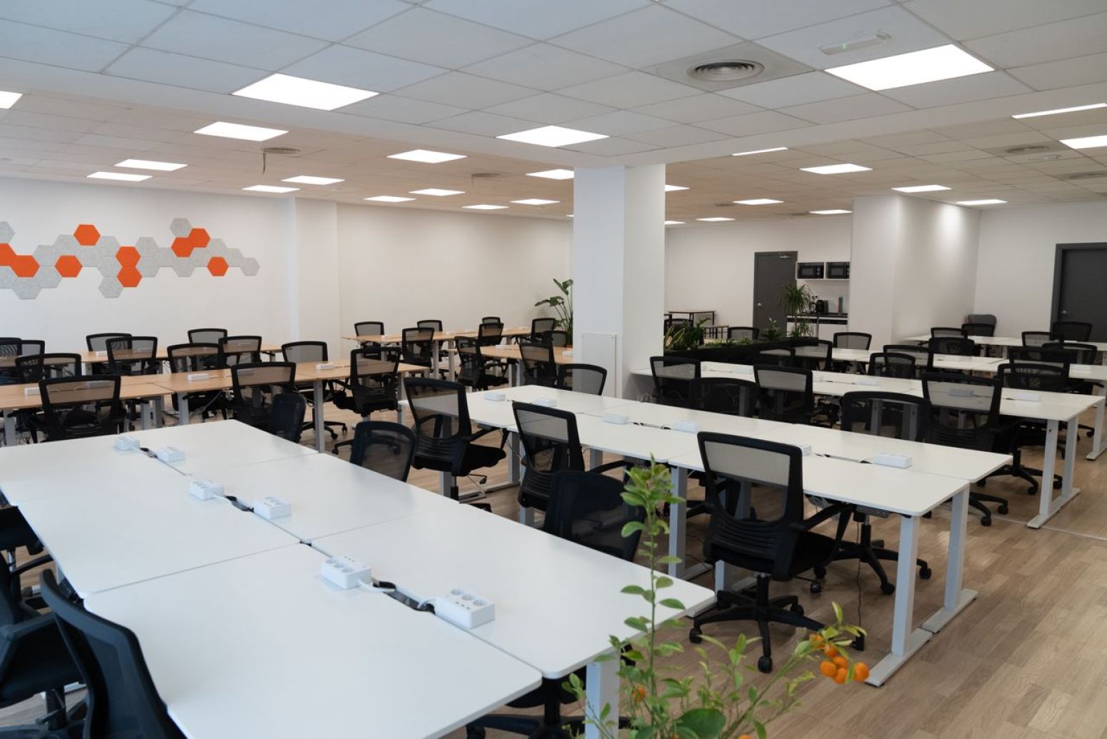 Office to rent in  Valencia Capital  with Air Conditioner and Heating