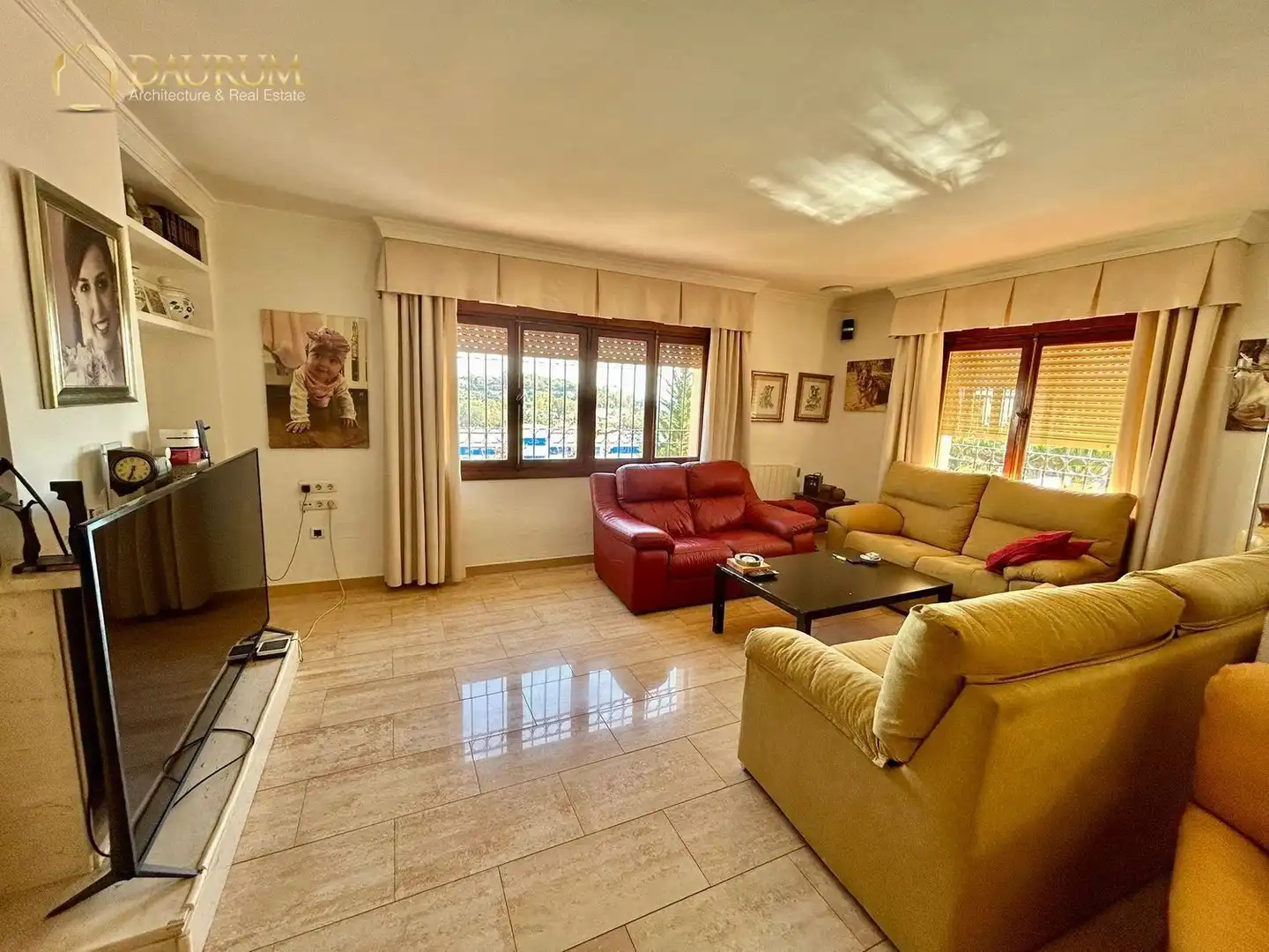 Sala de estar de Casa o chalet en venta en Málaga con Aire acondicionado, Calefacción y Jardín privado