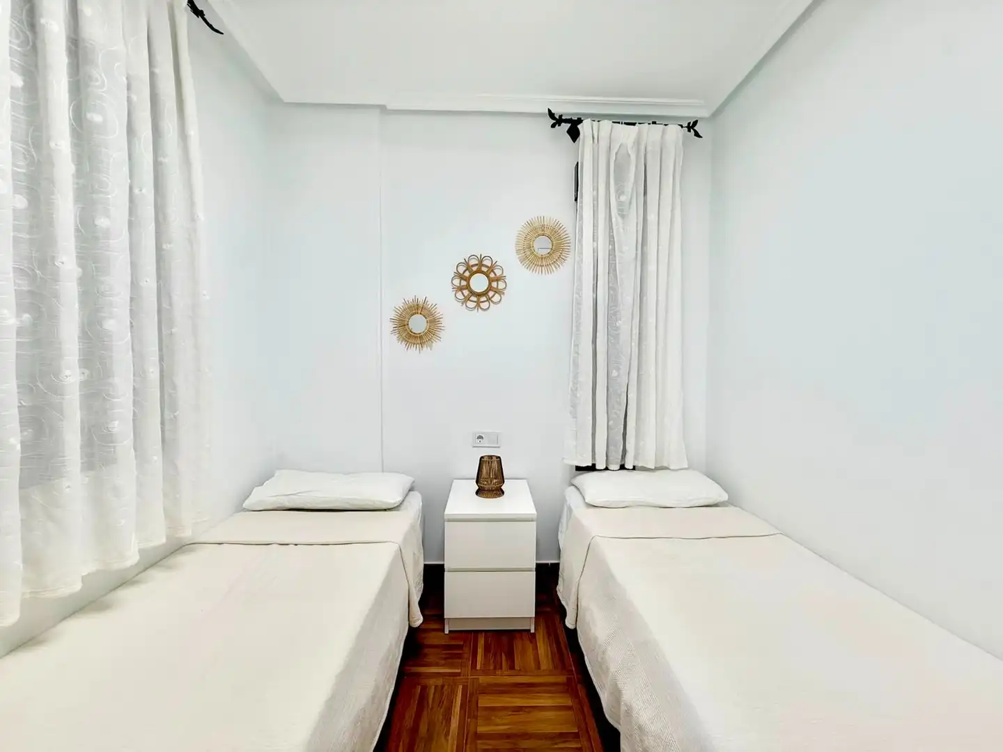 Habitación de Casa o chalet de alquiler en Torrevieja con Aire acondicionado, Amueblado y Horno