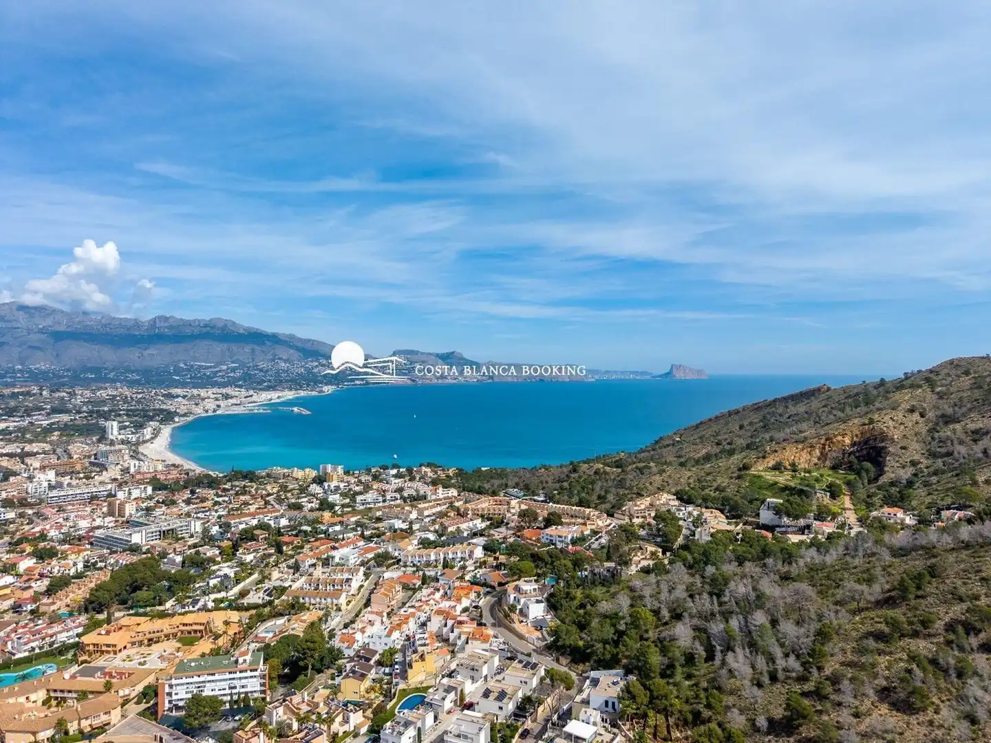 Vista exterior de Casa o chalet en venta en L'Alfàs del Pi con Terraza, Trastero y Piscina