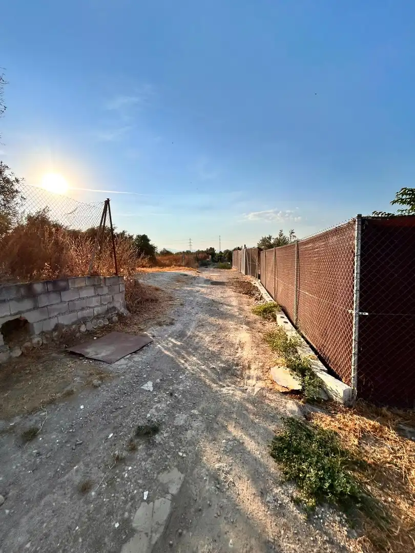 Land for sale in Las Gabias