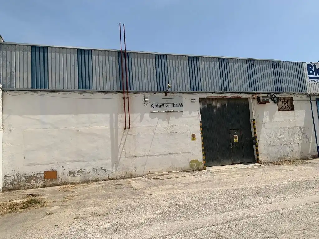 Industrial building for sale in Sant Vicenç de Castellet, imagen 2