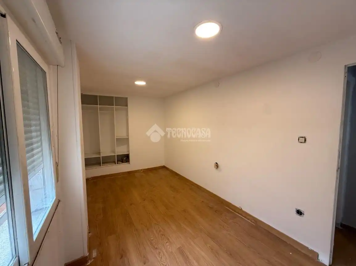 Habitación de Piso en venta en Gijón  con Calefacción