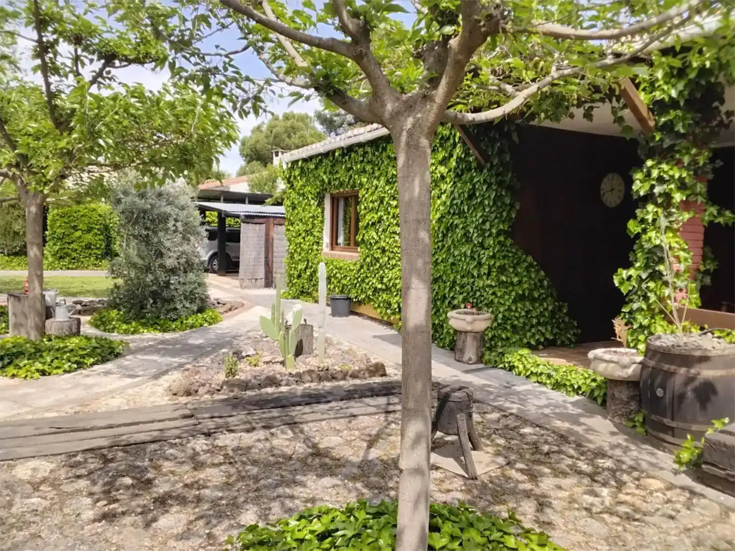 Vista exterior de Casa o xalet en venda en Miguelturra amb Piscina i Balcó