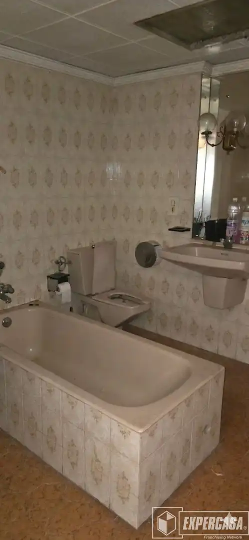 Badezimmer von Gebäude zum Verkauf in Silla