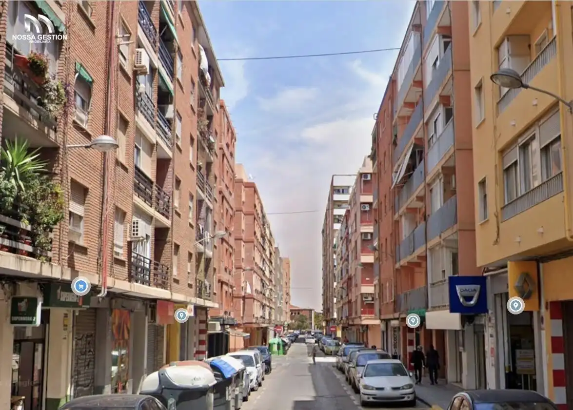 Vista exterior de Pis en venda en Valencia amb Balcó