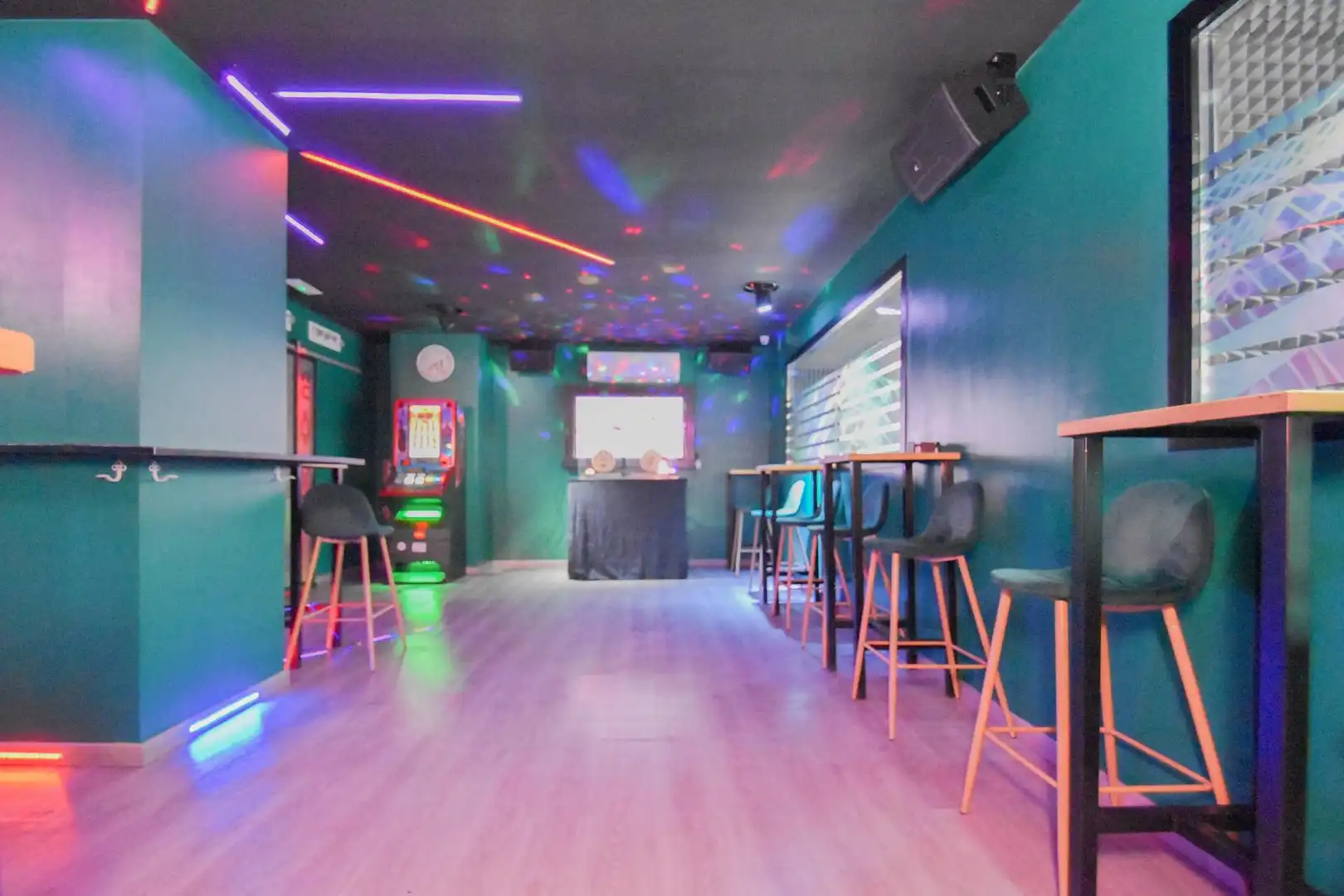 Business premises for transfer in Calle socrates 22, imagen 13