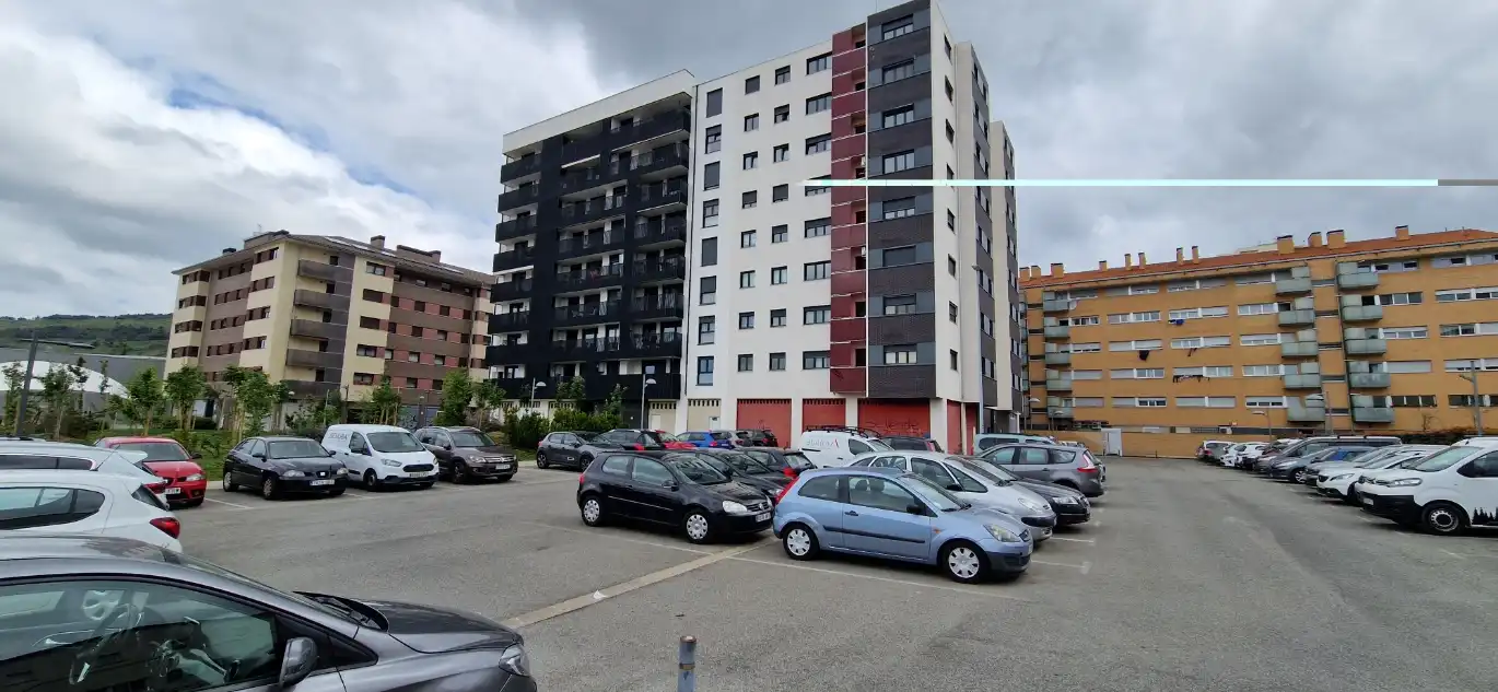 Vista exterior de Local en venta en Villava / Atarrabia