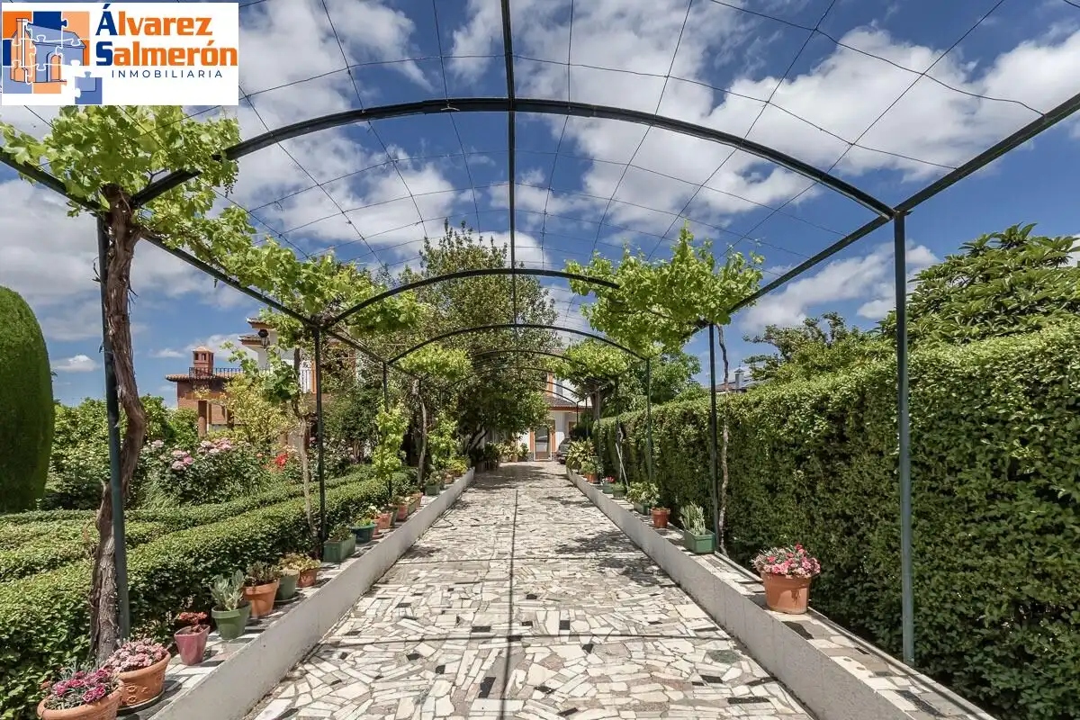 Terraza de Casa o chalet en venta en Huétor Vega con Aire acondicionado, Calefacción y Jardín privado
