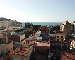 Vista exterior de Edifici en venda en Sant Feliu de Guíxols amb Alarma