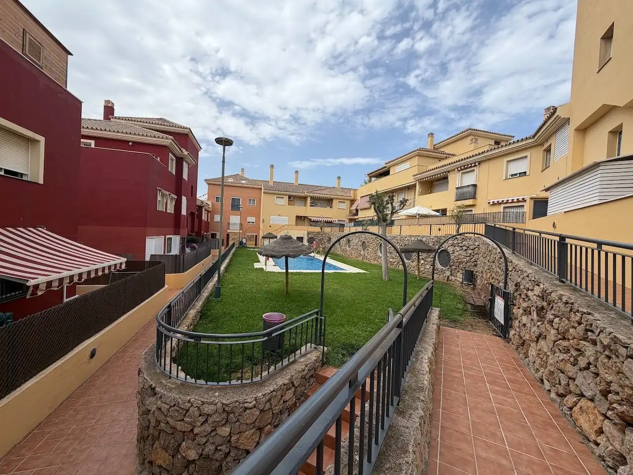 Exterior view of Flat for rent in Vélez-Málaga  with Community pool