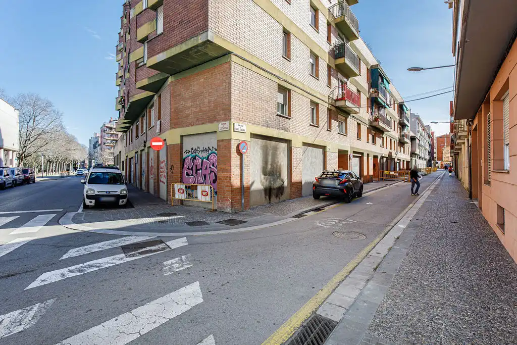 Außenansicht von Wohnung zum Verkauf in Girona