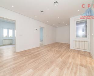 Flat to rent in  Madrid Capital  with Air Conditioner, Heating and Oven