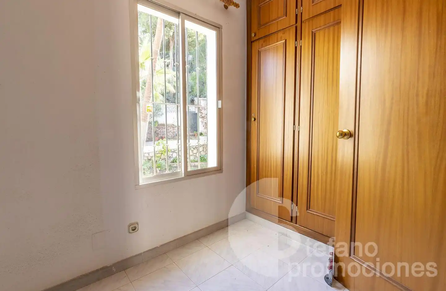 Bedroom of Houses for sale in Málaga  with Air Conditioner, Private garden and Terrace