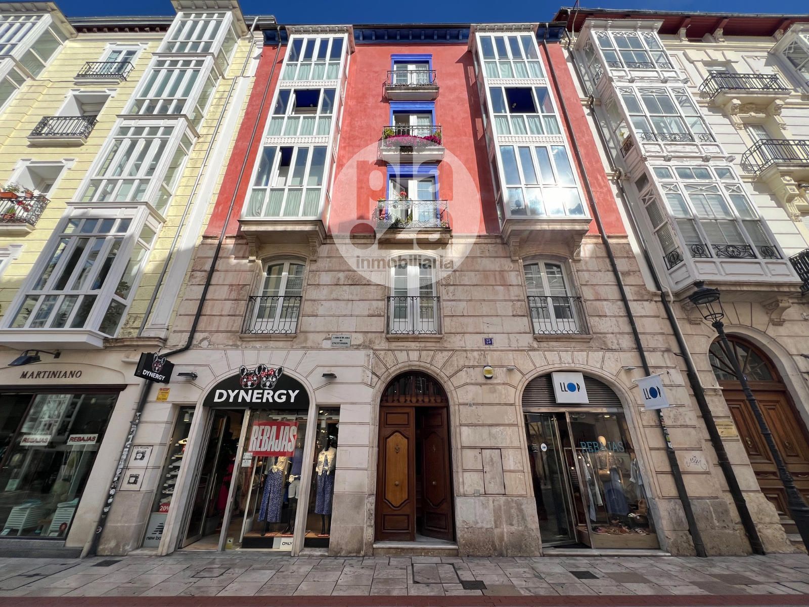 Exterior view of Flat for sale in Burgos Capital  with Heating, Terrace and Furnished