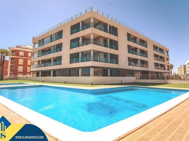 Pis amb piscina en venda a La Mata