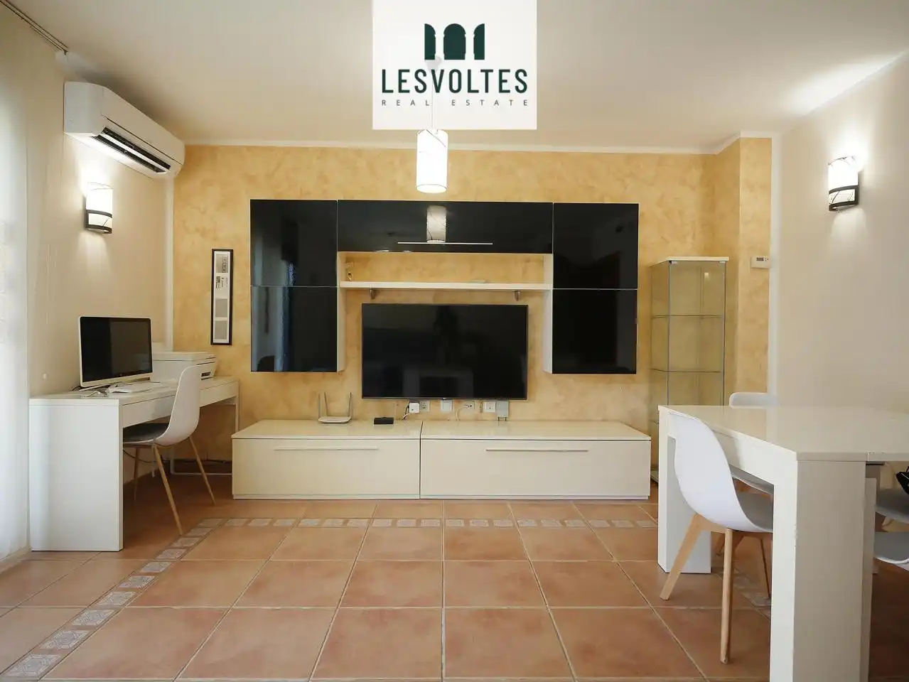 Sala d'estar de Casa o xalet en venda en Vall-llobrega amb Aire condicionat, Calefacció i Jardí privat