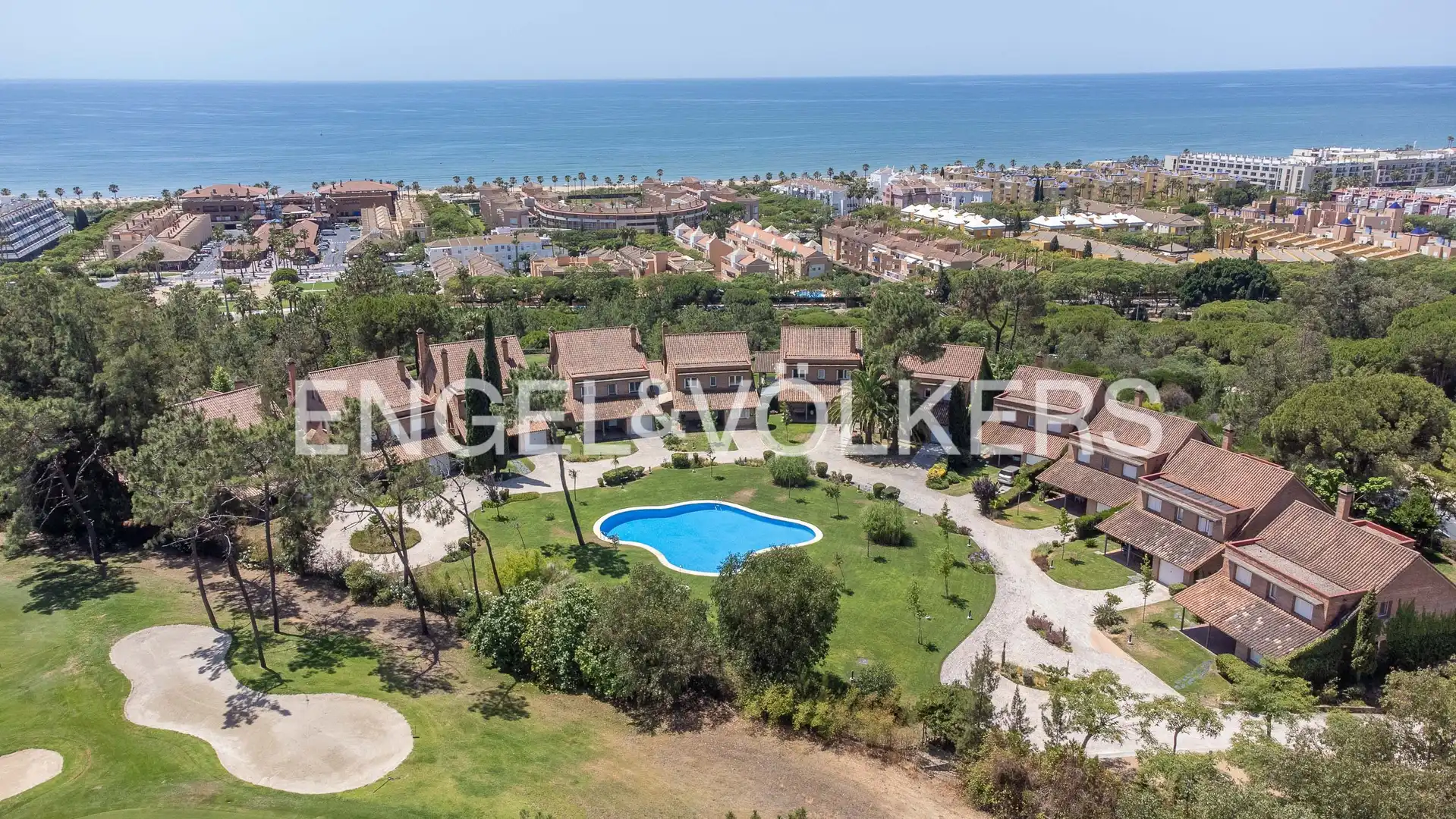 Casa amb piscina en venda a Islantilla Golf