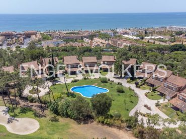 Maison avec piscine à vendre à Islantilla Golf