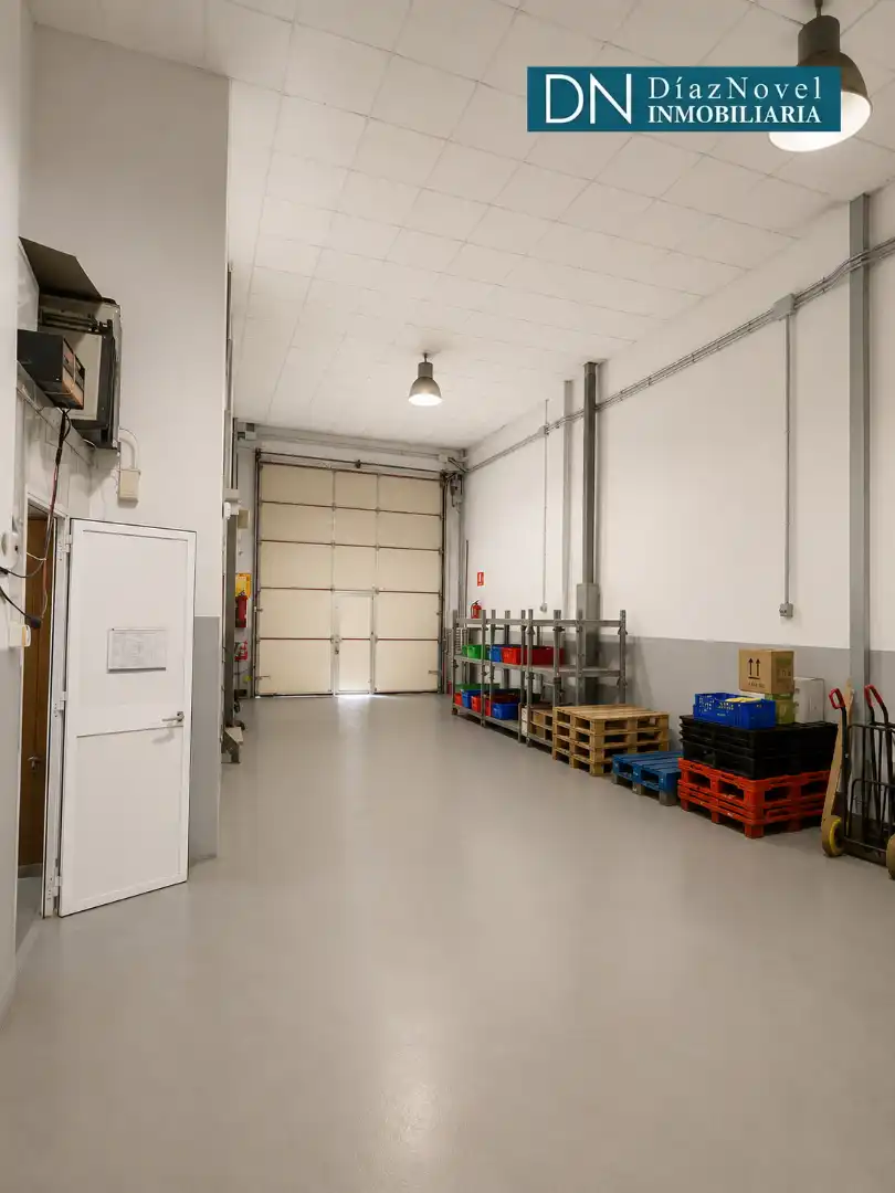 Industrial buildings for sale in Málaga  with Heating and Alarm